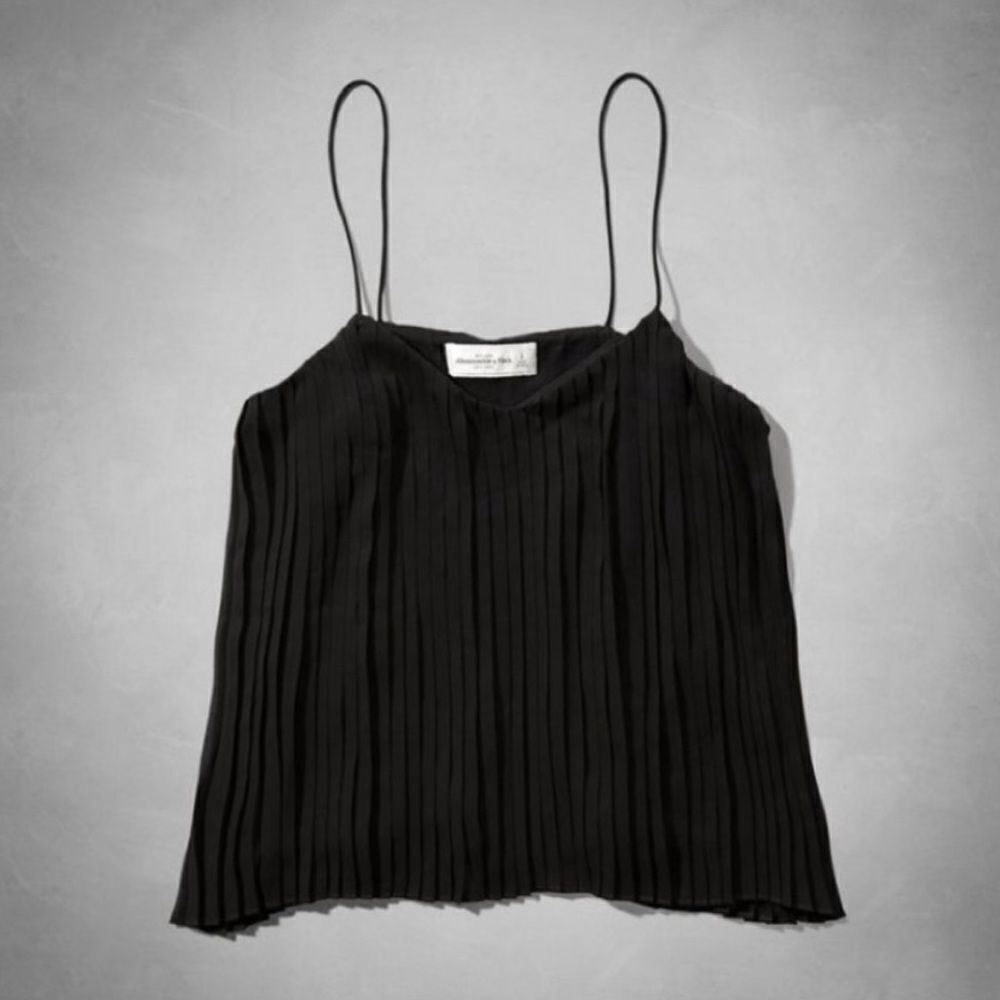 Abercrombie & Fitch Pleated Accordion Swing Cami Tank Black- Size XS